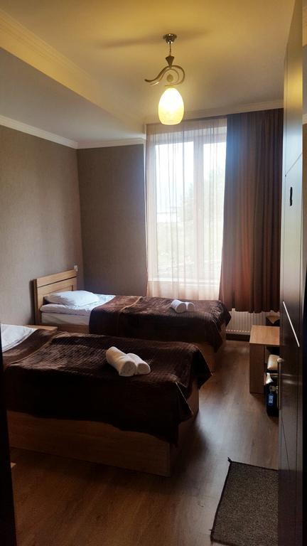 Tower Hotell Kazbegi Eksteriør bilde