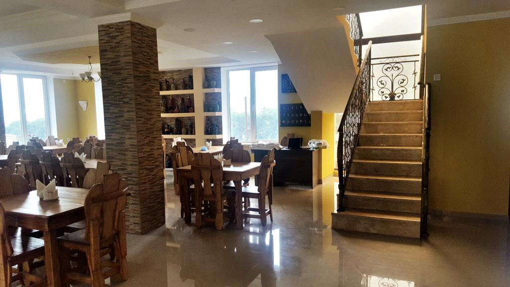 Tower Hotell Kazbegi Eksteriør bilde