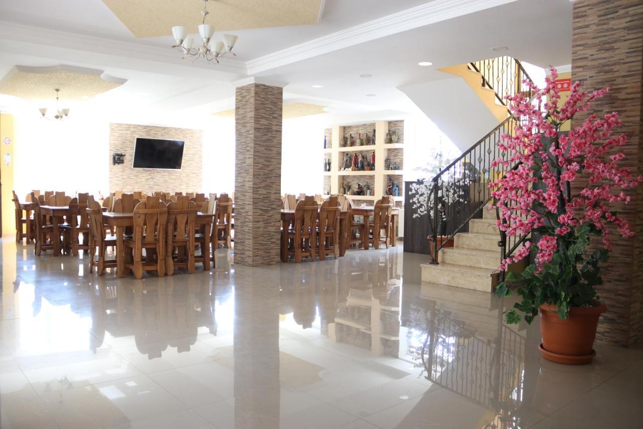 Tower Hotell Kazbegi Eksteriør bilde