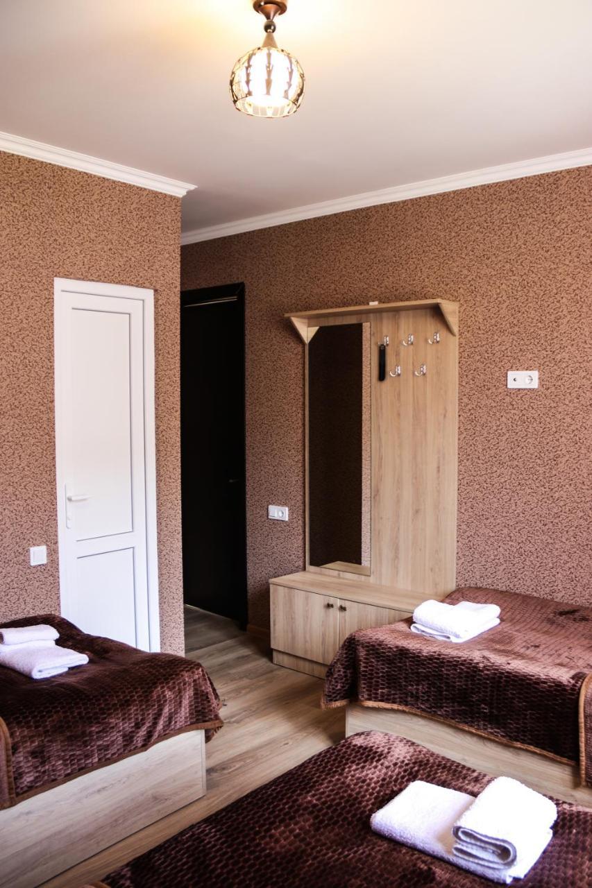 Tower Hotell Kazbegi Eksteriør bilde